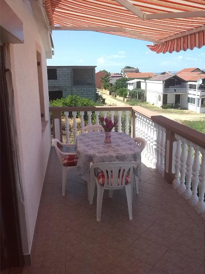Apartman Borosa วีร์ ภายนอก รูปภาพ