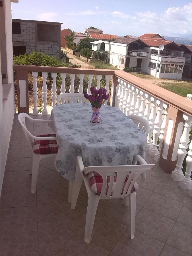 Apartman Borosa วีร์ ภายนอก รูปภาพ