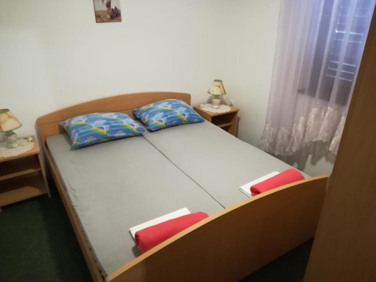 Apartman Borosa วีร์ ภายนอก รูปภาพ