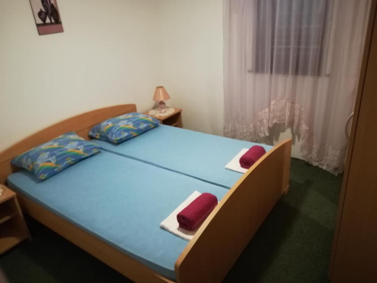 Apartman Borosa วีร์ ภายนอก รูปภาพ