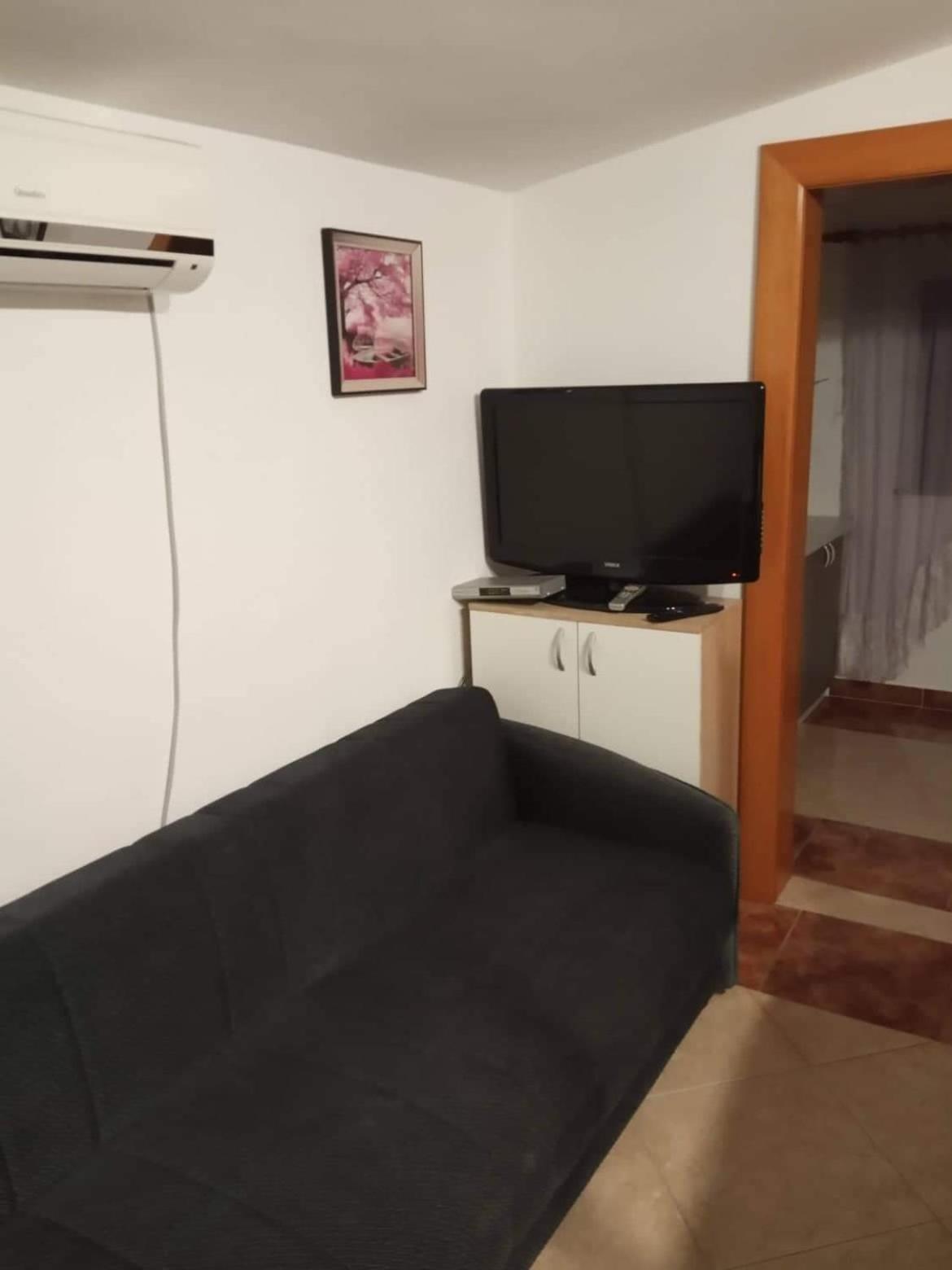 Apartman Borosa วีร์ ภายนอก รูปภาพ